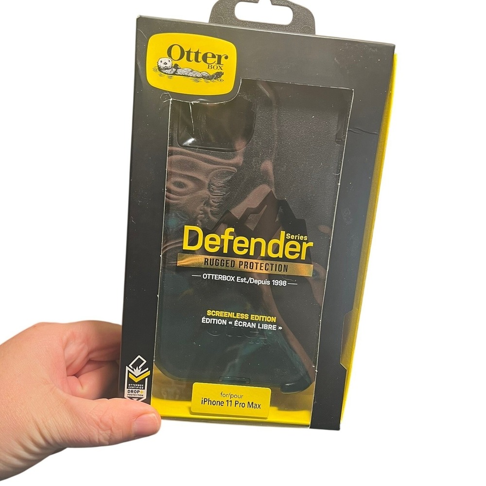NEW OtterBox Defender Series Rugged Protection Screenless Ed. Iphone 11 Pro Max